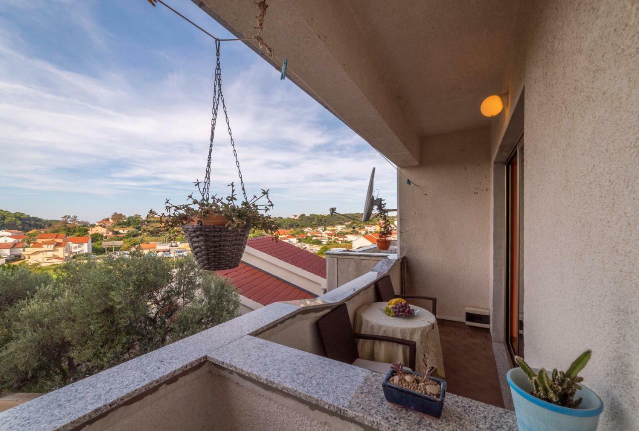 Apartmani Mia Palit 외부 사진